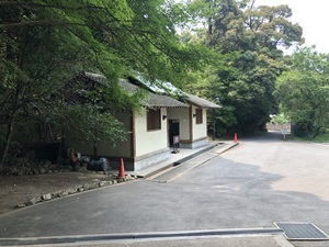 ご神鶏がお出迎えしてくれる神社をレポート【石上（いそのかみ）神宮】 御朱印や駐車場は？