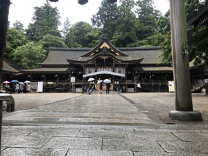 パワースポットで有名な神社をレポート【大神（おおみわ）神社】御朱印や駐車場は？