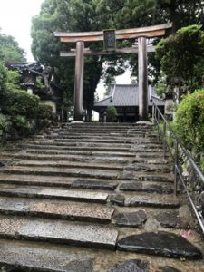 パワースポットで有名な神社をレポート【大神（おおみわ）神社】御朱印や駐車場は？